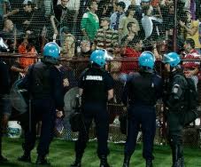 Jandarmii, in misiune la un meci de handbal