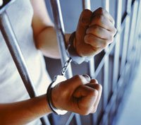 Cinci traficanti de droguri, arestati de politisti