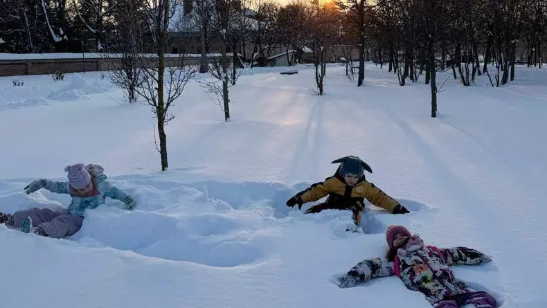 Copii In Zapada Parc Mogosoaia
